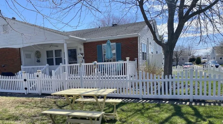 Pet Friendly - Escape in Cape May! 6 Blocks to the Beach!