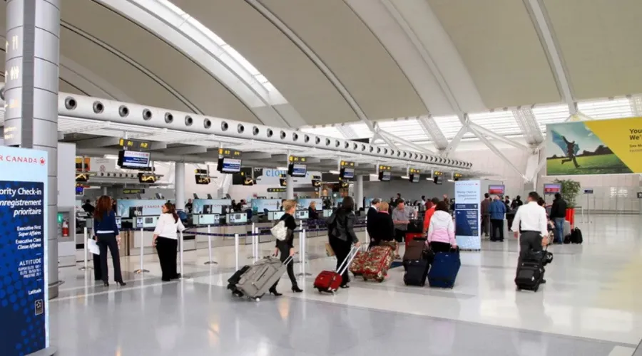 How to avoid baggage fees on your checked bag