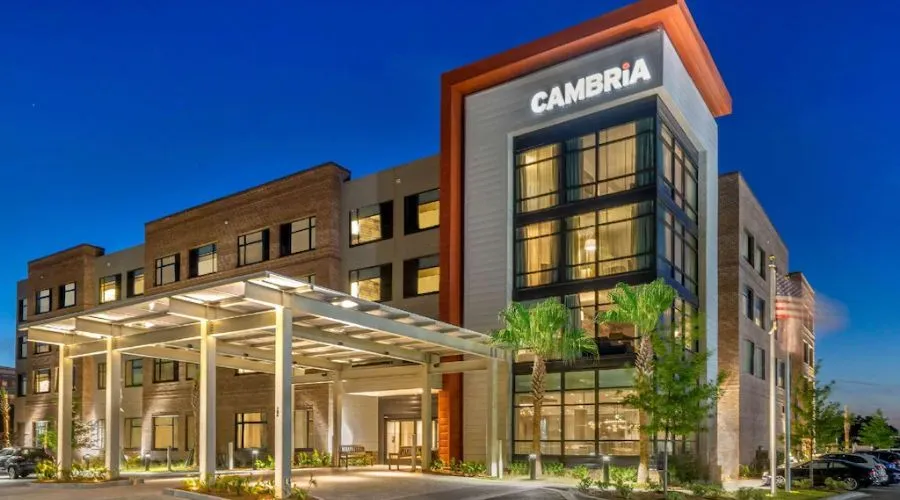 Cambria Hotel Charleston Riverview