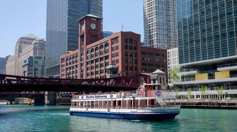 Take a Chicago Architecture Tour