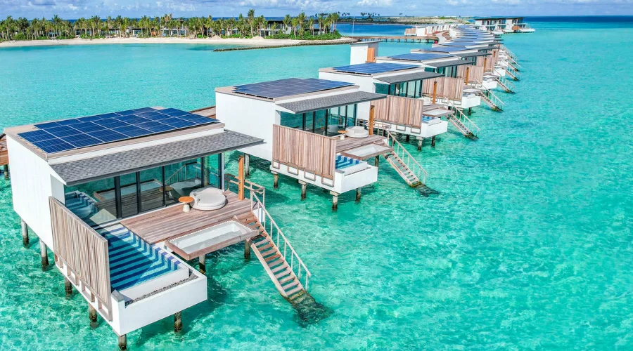 Maldives – Luxe Beach Escape